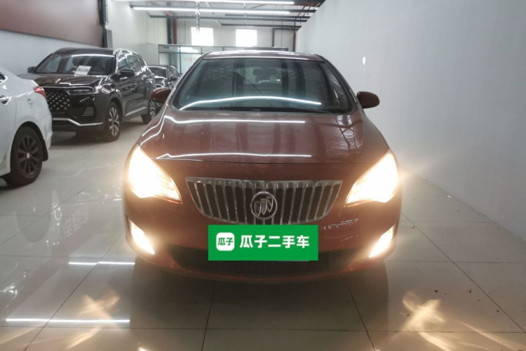 别克 英朗 2014款 XT 1.6L 自动时尚版车身外观2