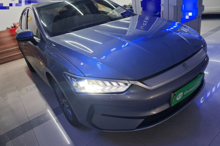 比亚迪 秦PLUS 2024款 荣耀版 EV 510KM领先型车身外观3