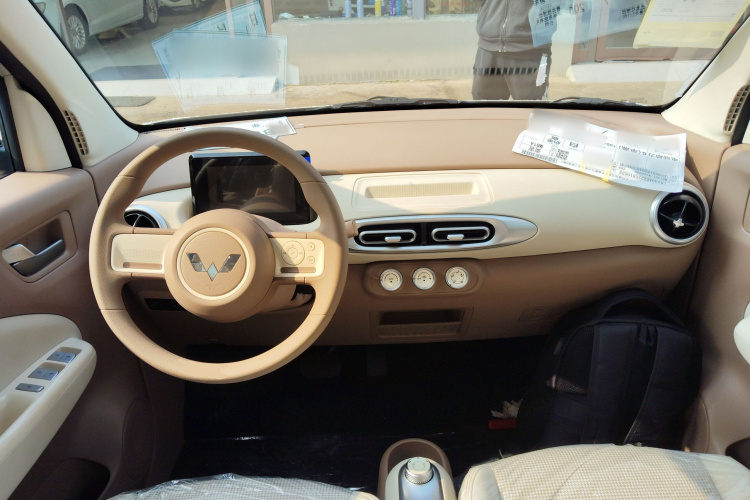 五菱汽车 宏光MINIEV 2025款 四门版 进阶款中控内饰7002