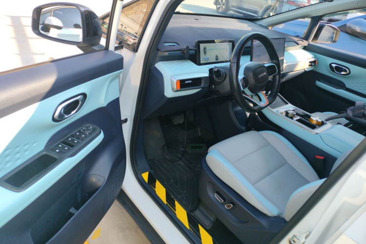 埃安 AION Y 2022款 70 智领版 磷酸铁锂中控内饰20