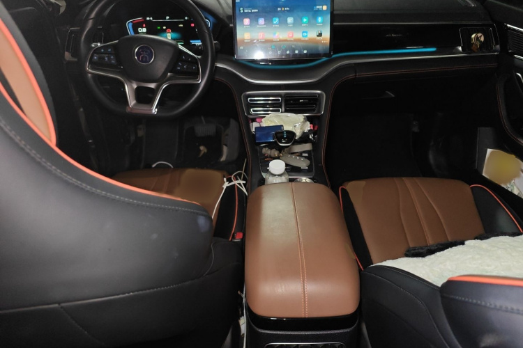 比亚迪 宋PLUS 2020款 1.5T 自动尊贵型中控内饰7002