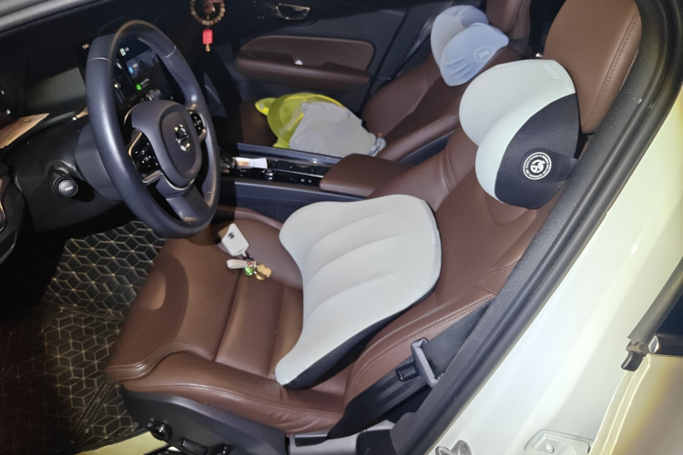 沃尔沃S60 2023款 B4 智远豪华版局部细节19