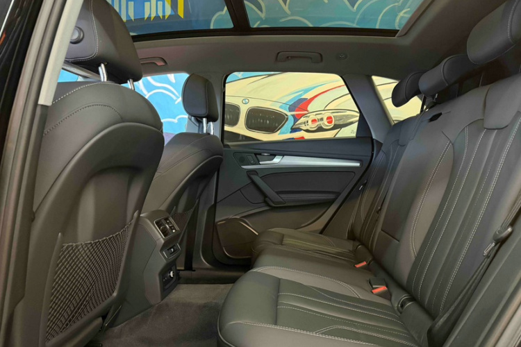 奥迪Q5L 2022款 40T 时尚动感型车身外观6005