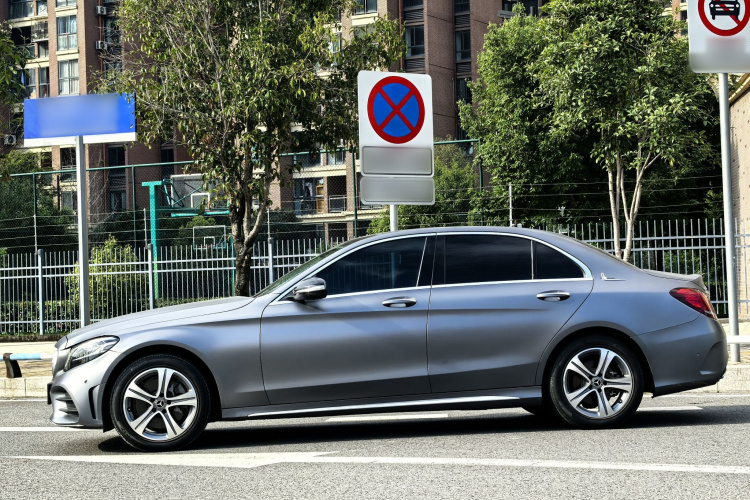 奔驰C级 2019款 改款 C 260 L 运动版车身外观6003