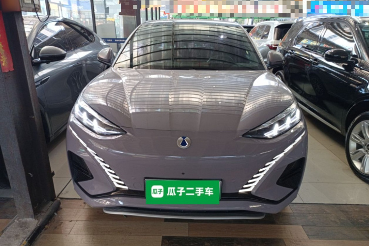 腾势N7 2023款 长续航性能版车身外观2