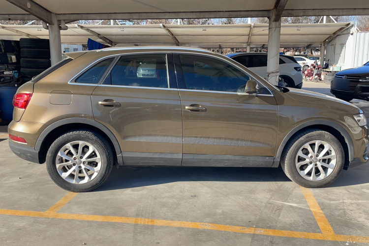 奥迪Q3 2018款 30周年年型 30 TFSI 标准型车身外观6002