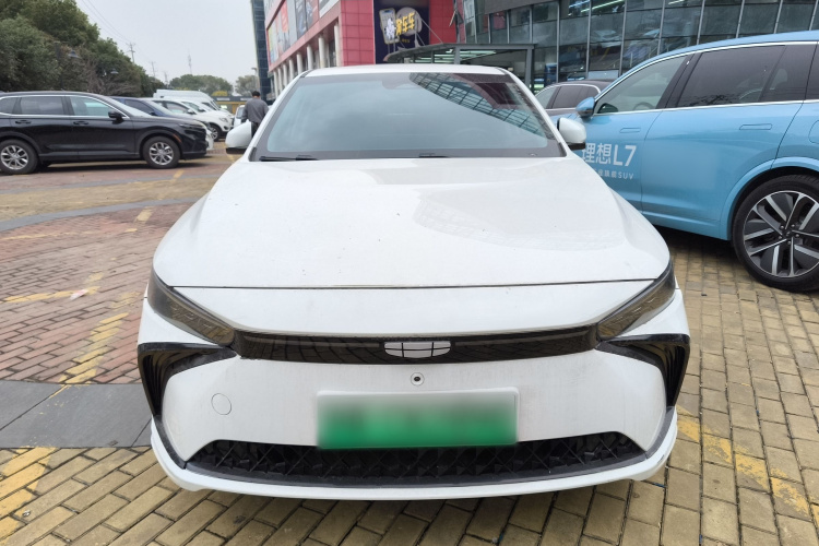 吉利几何G6 2022款 480 新享型车身外观2