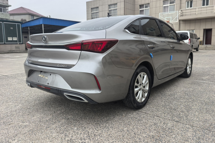 长安 逸动 2022款 PLUS 1.6L GDI CVT精英型车身外观6004