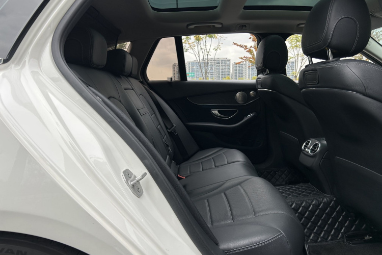 奔驰C级(进口) 2015款 C 200 旅行轿车中控内饰7003