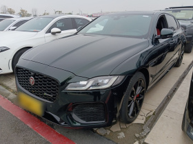 捷豹XFL 2021款 XFL 2.0T P250 四驱曜黑运动版