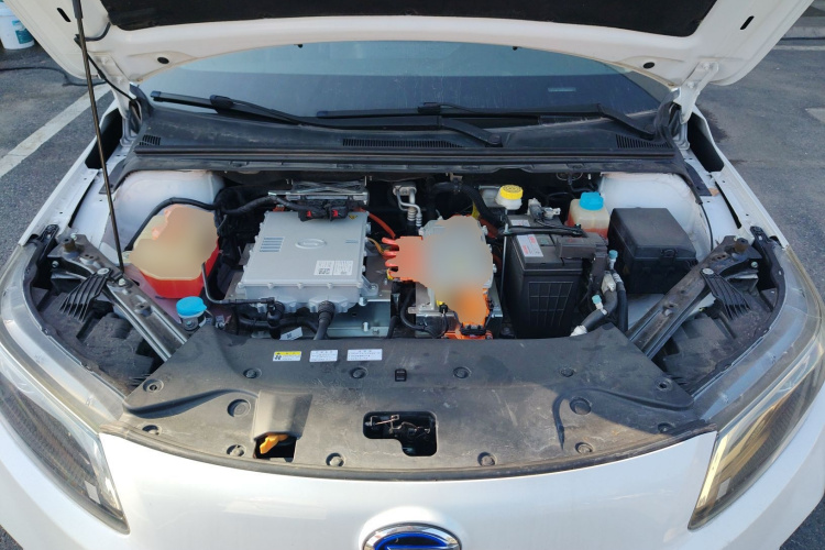 埃安 AION S 2019款 炫 530机舱底盘24