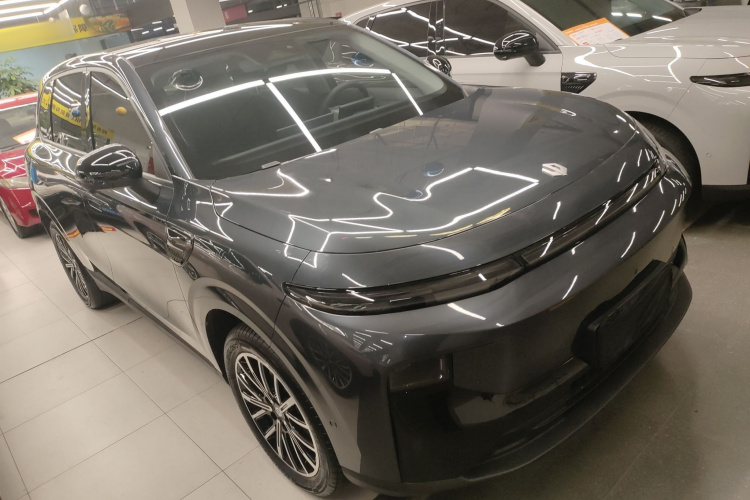 零跑汽车 零跑B10 2025款 510悦享版车身外观3