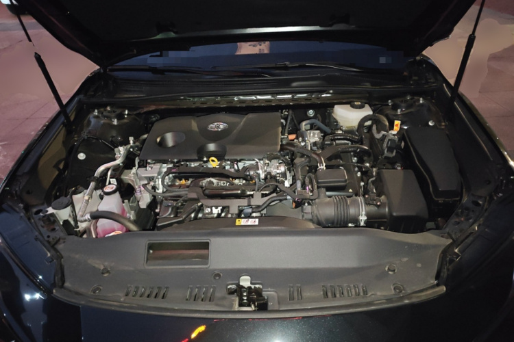 丰田 凯美瑞 2024款 双擎 2.0HE 精英版局部细节24