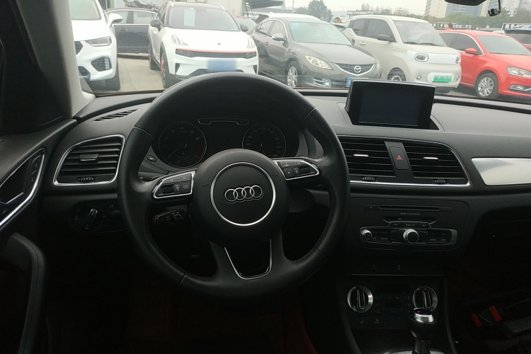奥迪Q3 2013款 35 TFSI 舒适型局部细节13