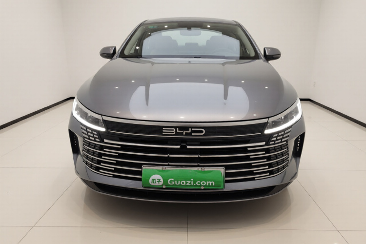 比亚迪 驱逐舰05 2024款 荣耀版 DM-i 55KM 豪华型车身外观2