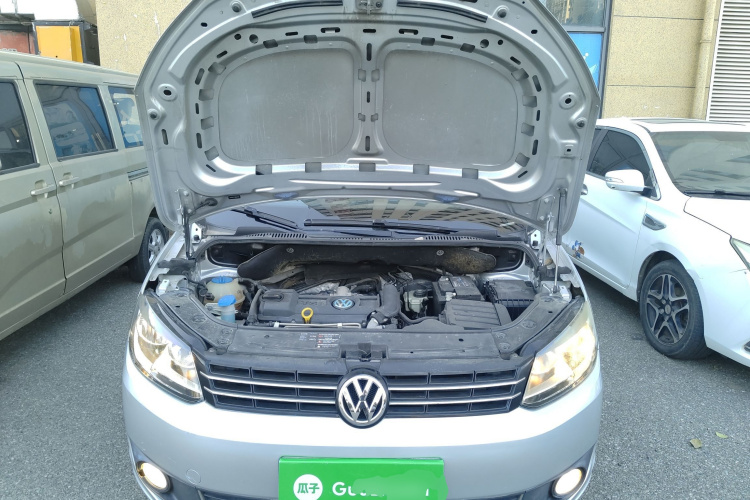 大众 途安 2013款 1.4T DSG舒适版5座机舱底盘24