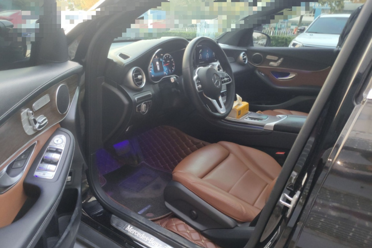 奔驰GLC 2022款 改款 GLC 260 L 4MATIC 豪华型中控内饰20