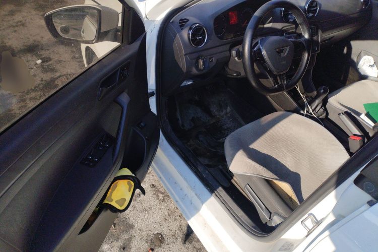 捷达VA3 2021款 1.5L 手动进取版中控内饰20