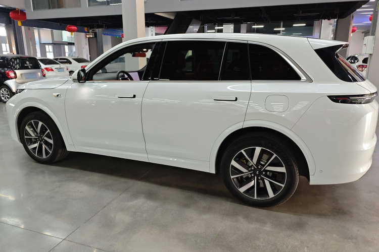 理想汽车 理想L7 2023款 Air车身外观6003