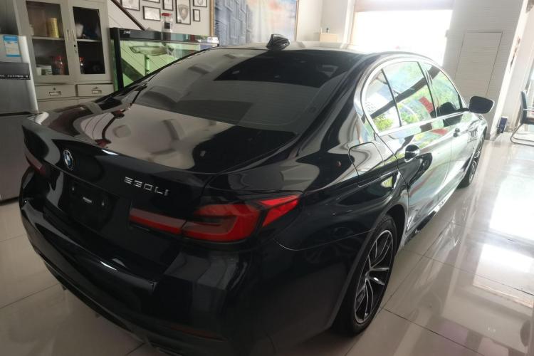 宝马5系 2021款 改款 525Li 豪华套装车身外观6003