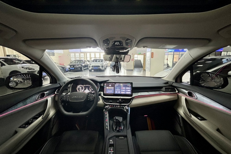 领克06 2023款 Remix 1.5T Shero中控内饰7003