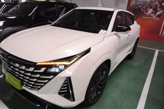 长安UNI-Z 2025款 1.5T 尊贵型