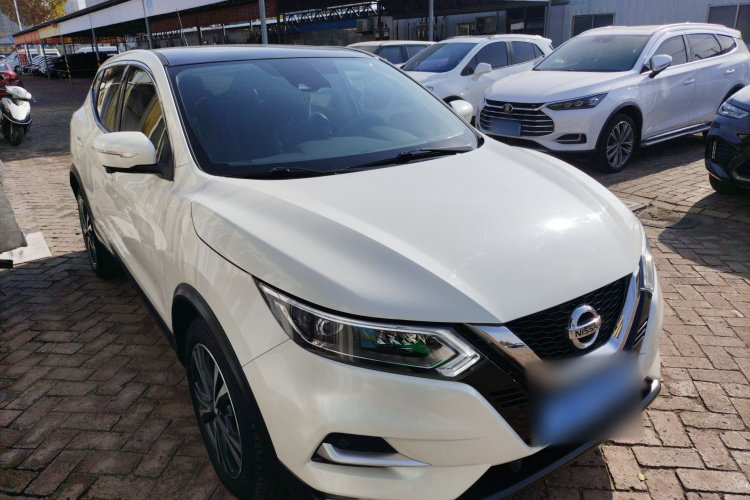 日产 逍客 2021款 2.0L CVT豪华版车身外观3