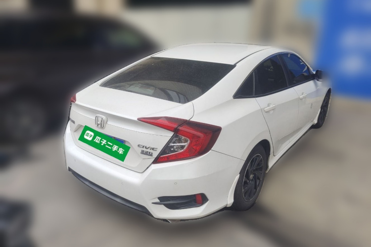 本田 思域 2016款 220TURBO CVT豪华版车身外观7