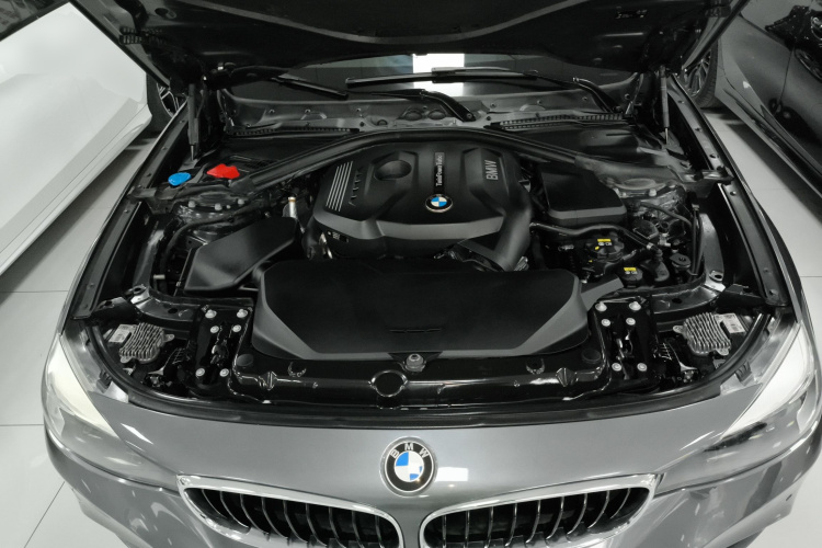 宝马3系GT 2019款 320i M运动型局部细节24