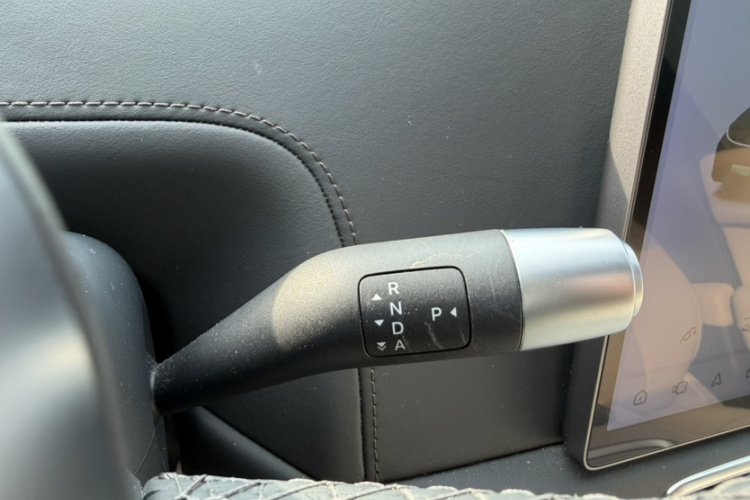 理想汽车 理想L7 2023款 Max中控内饰7002