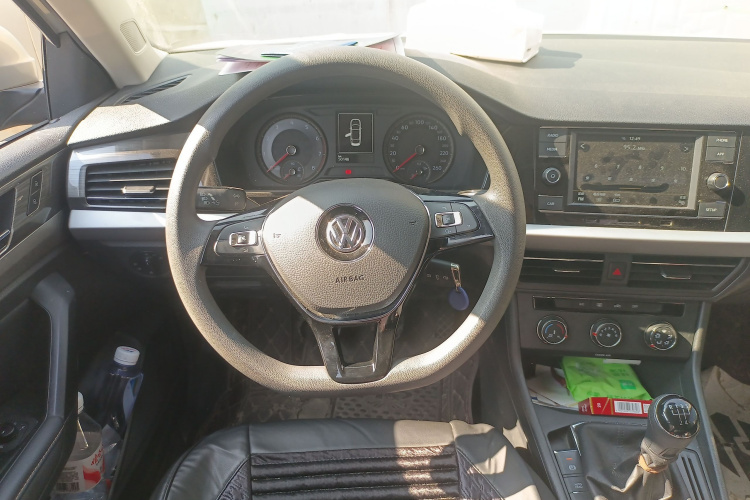 大众 朗逸 2018款 1.5L 手动舒适版 国V中控内饰13