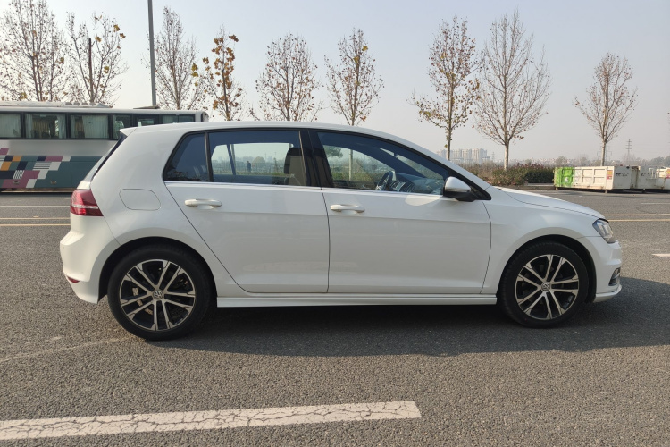 大众 高尔夫 2016款 1.4TSI 自动R-Line车身外观6006
