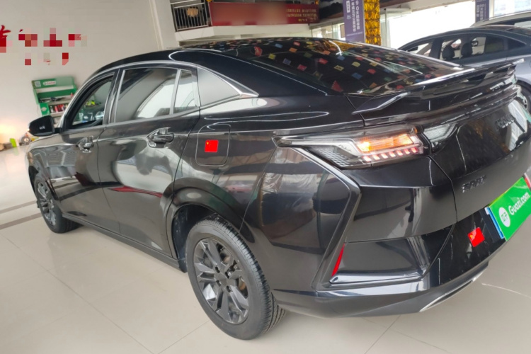 东风风神 奕炫 2024款 1.5L 自动劲速版车身外观4