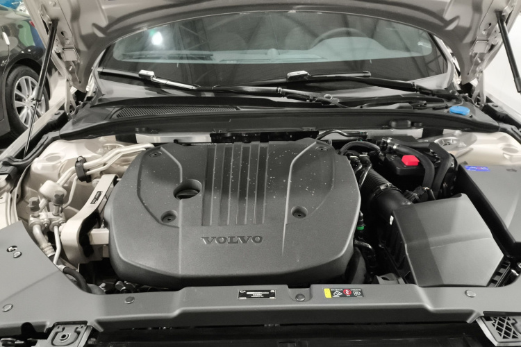 沃尔沃S60 2024款 B4 智逸豪华版机舱底盘24