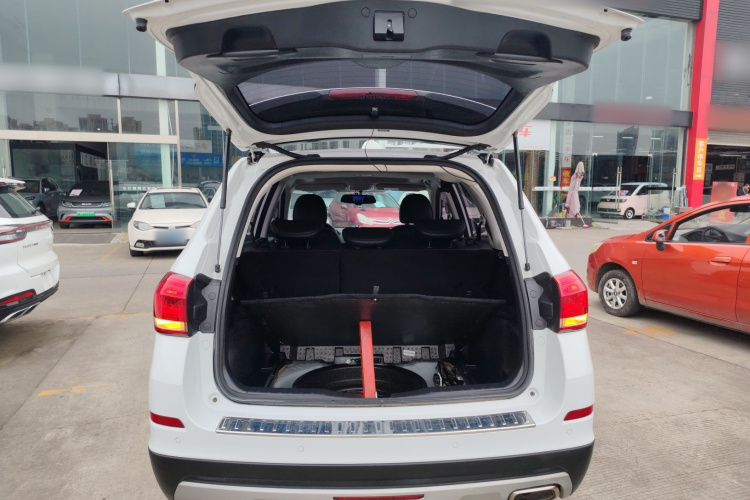 哈弗H6 2019款 运动版 1.5T 自动两驱精英型 国VI机舱底盘23