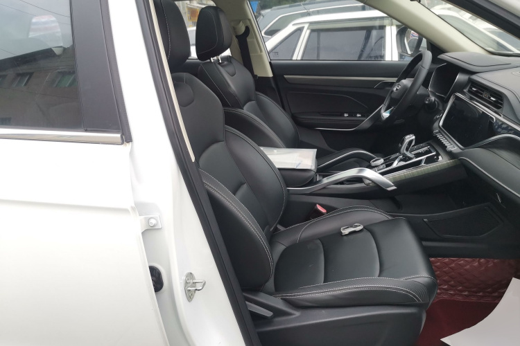 吉利汽车 博越 2020款 1.8TD DCT智联PRO局部细节41