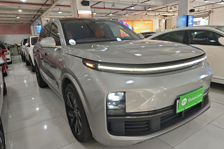 理想汽车 理想L8 2023款 Air车身外观3