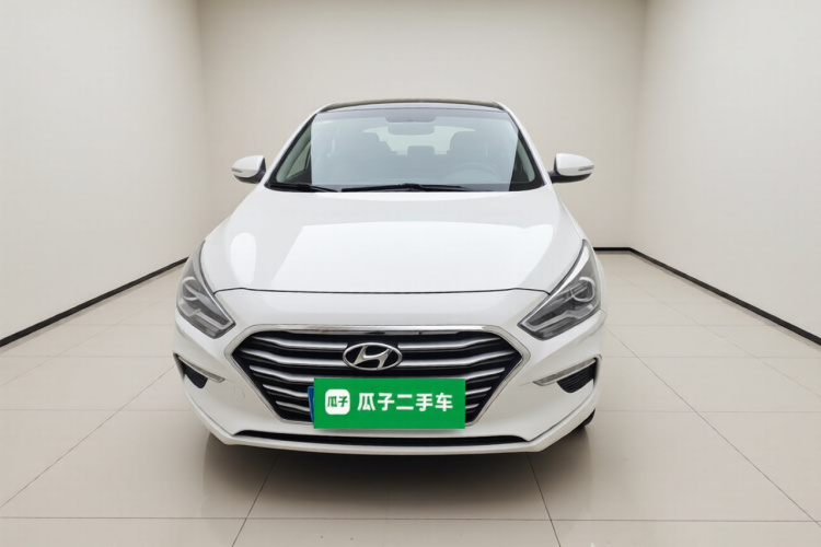 现代 名图 2017款 1.8L 自动尊贵型DLX 国V车身外观2