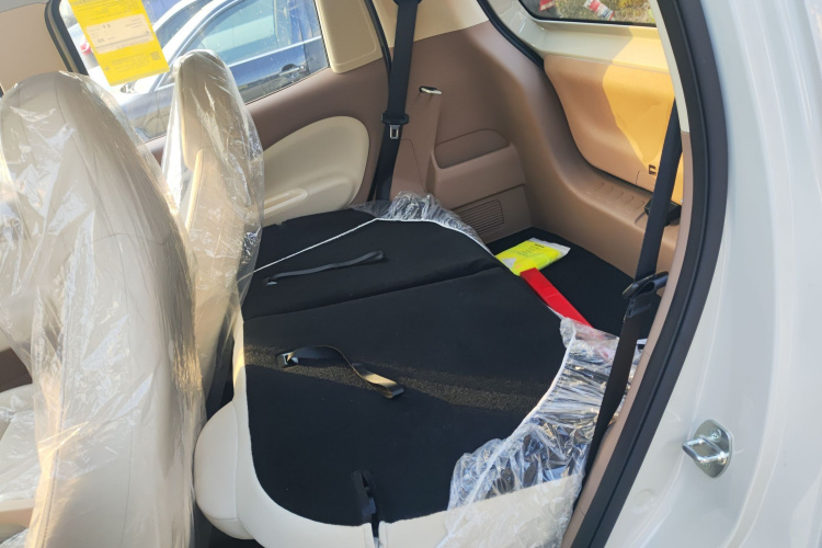 五菱汽车 宏光MINIEV 2025款 四门版 进阶款中控内饰21