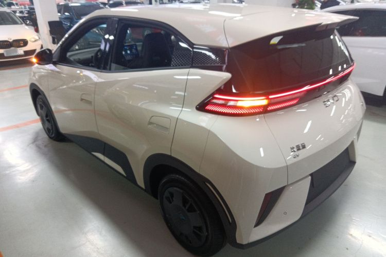 比亚迪 海鸥 2025款 305km 活力版车身外观4