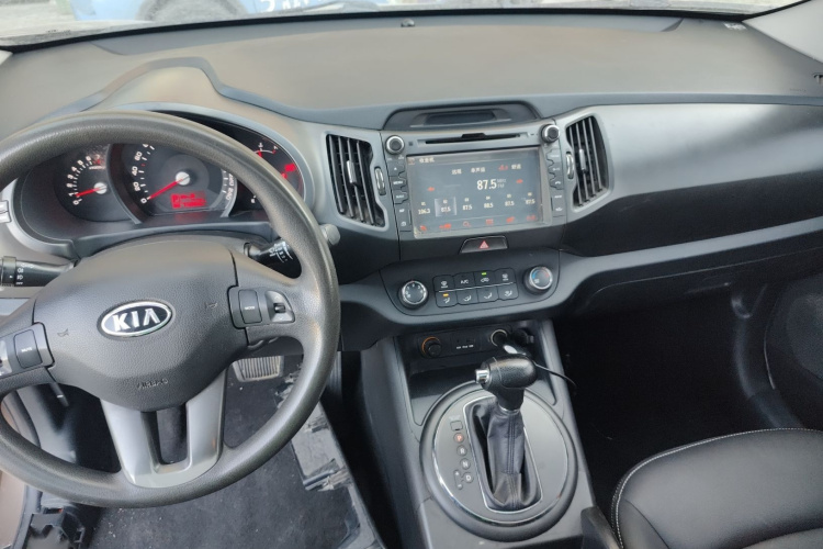 起亚 智跑 2014款 2.0L 自动两驱版GL中控内饰7002