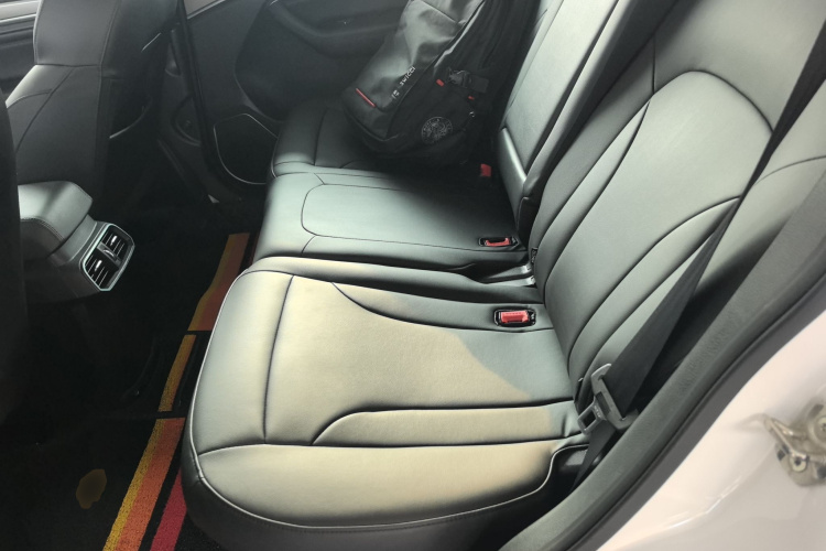 哈弗H6 2018款 蓝标 运动版 1.5T 自动两驱精英型中控内饰21