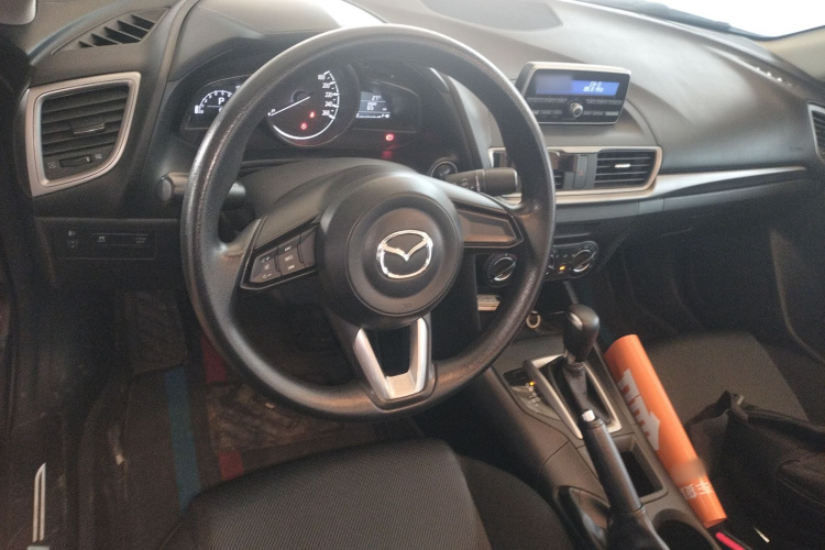 马自达3 昂克赛拉 2017款 三厢 1.5L 自动舒适型 国V中控内饰7002