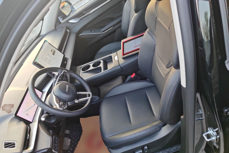 哈弗H6 2024款 2.0T 两驱Max中控内饰19