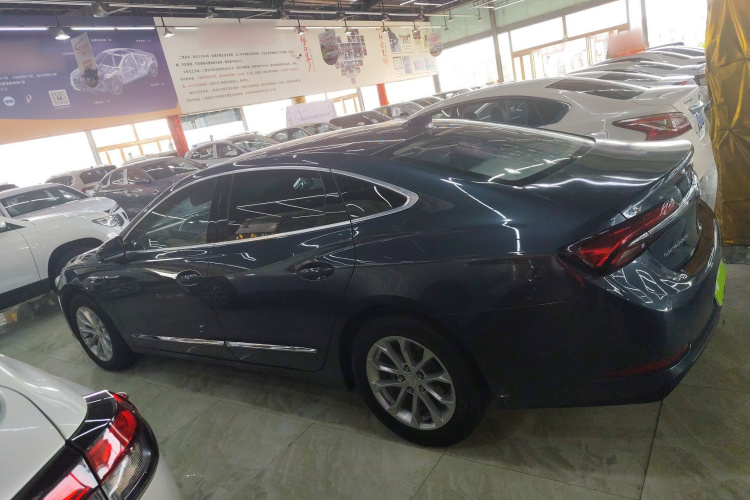 别克 君越 2021款 552T 豪华型车身外观4