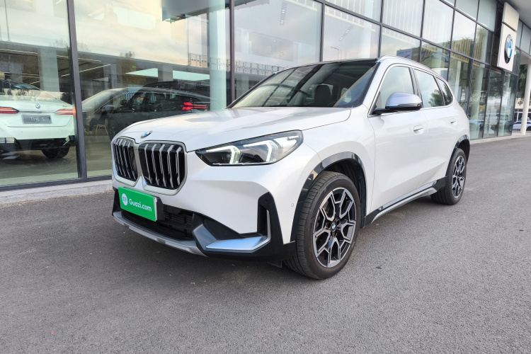 宝马X1 2024款 sDrive25Li X设计套装车身外观1