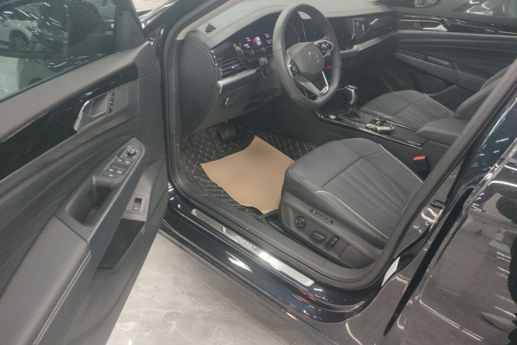 大众 帕萨特 2024款 380TSI 精英版中控内饰7003