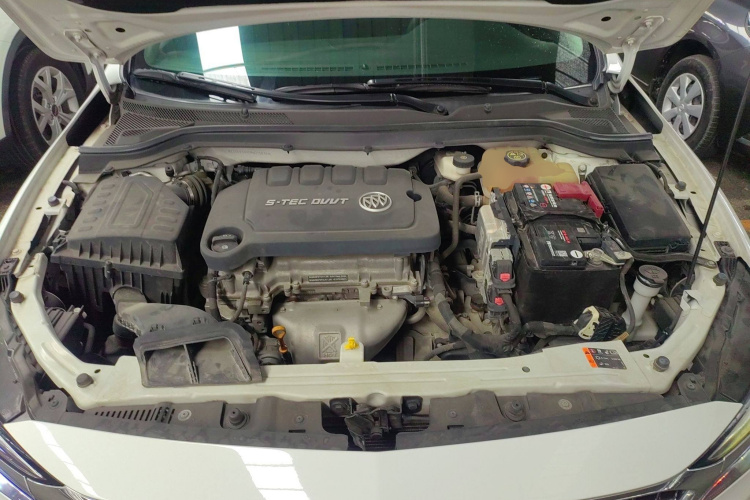 别克 英朗 2021款 改款 典范 1.5L 自动进取型机舱底盘24