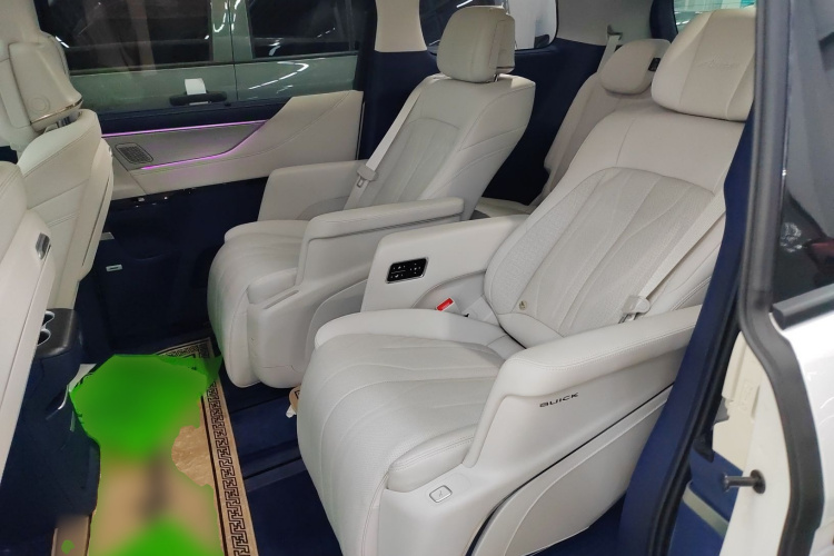 别克GL8新能源 2024款  陆尊 奢享版 7座中控内饰21