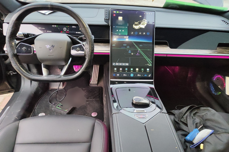 哪吒汽车 哪吒S 2024款 改款 增程 1060 Lite版中控内饰12